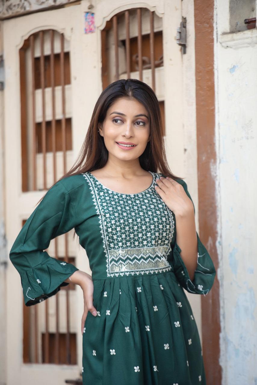 Sunehri 01 Latest Designer Festive Wear Kurti With Sarara Collection